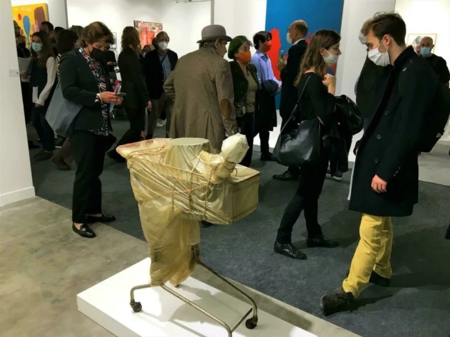 クリスト：「Packed Supermarket Cart」（1963年） FIAC 2021でAnnely Juda Fine Artが提供 © Siegfried Forster / RFI