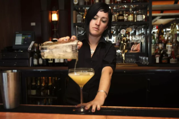 米国の酒飲みがフランスの僧侶が作ったリキュールであるシャルトルーズに喉が渇いている理由