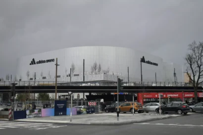 パリは、オリンピックのために特別に建てられた唯一の都心部の会場を発表します