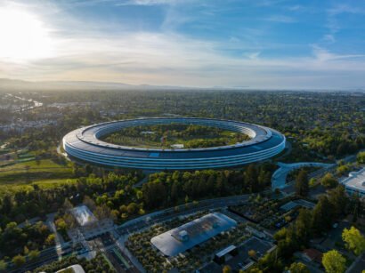 米国カリフォルニア州サニーベール - 2023年4月23日：シリコンバレーにあるApple, Inc.の本社であるApple Parkの空撮。ゲッティイメージズ - DutcherAerials